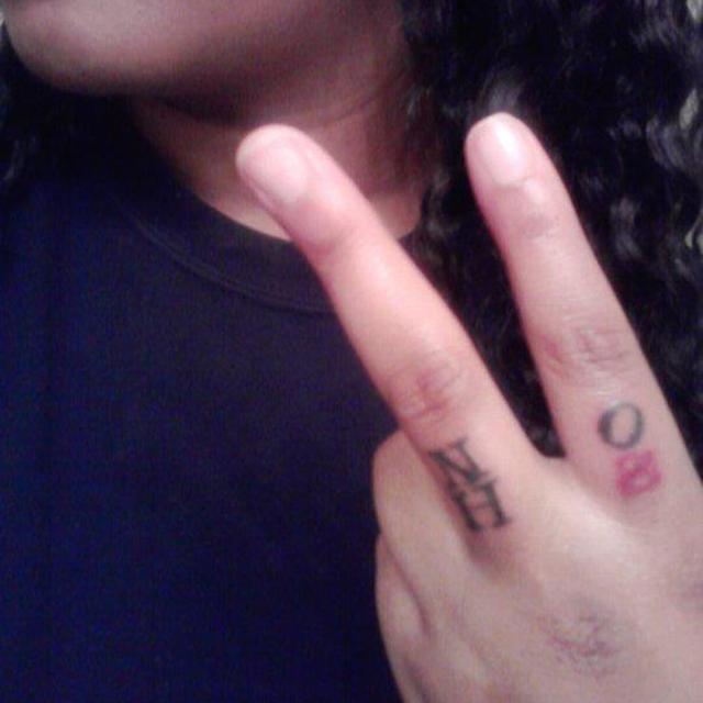alecia onyeulo - real tat on my fingers, queer & proud