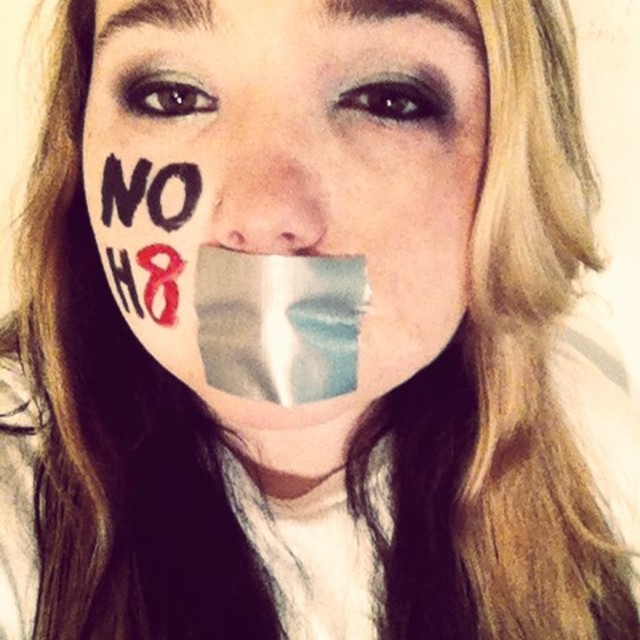 Danielle Zanyk - There should be NO HATE !!!!! For Me There Is No Hate !!!!!