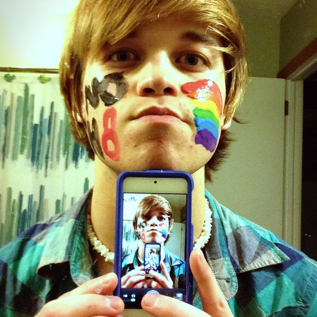 Jacob Davis - No hate on gays!!!! Or anyone else for that matter