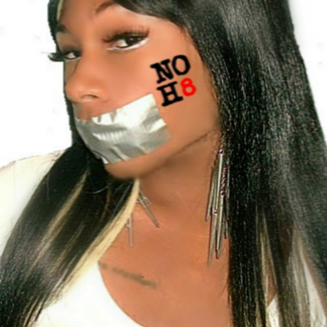 Sirenity - im Sirenity and Support NOH8 