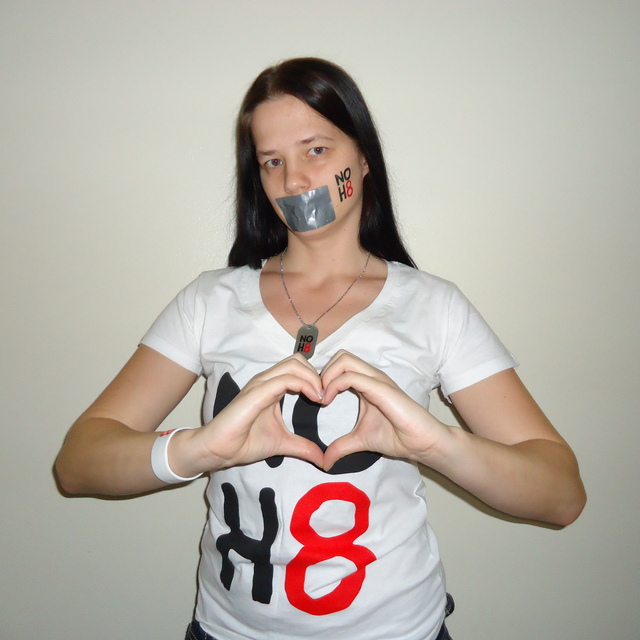 Rose - I LOVE NoH8 