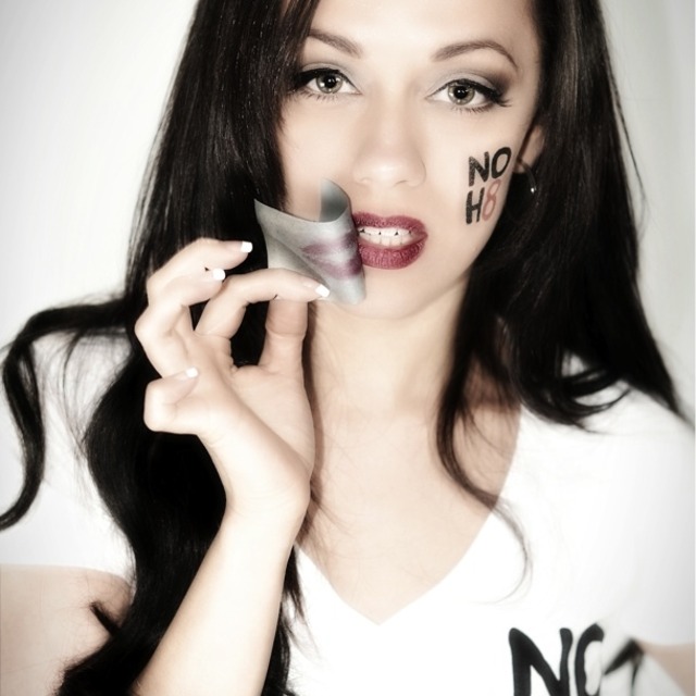 Noh8rosy_original