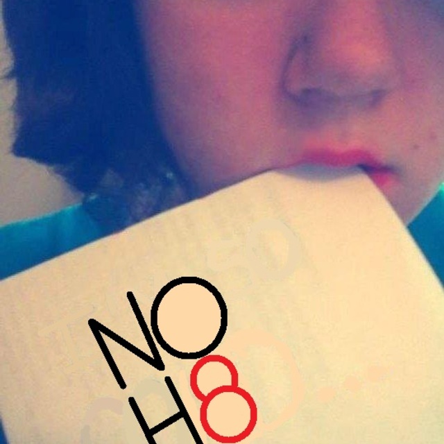 Juliana Rowley - NO H8