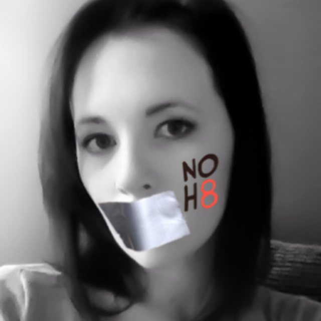 Jessica Smith - Uploaded by NOH8 Campaign for iPhone